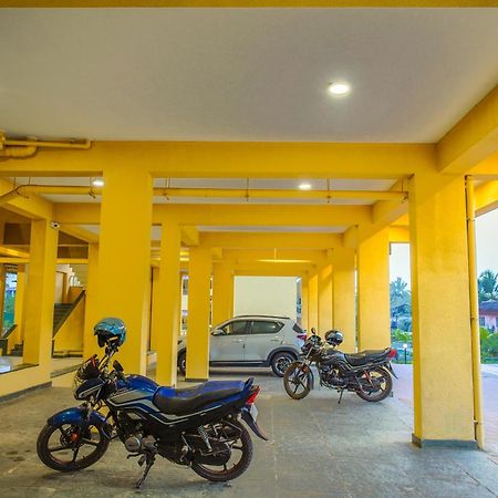 Alaya Stays 1 Bhk With Balcony & Pool - Veera Marina Candolim Kültér fotó