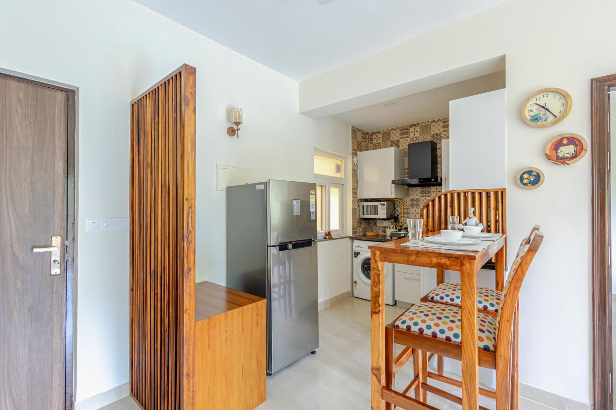 Alaya Stays 1 Bhk With Balcony & Pool - Veera Marina Candolim Kültér fotó