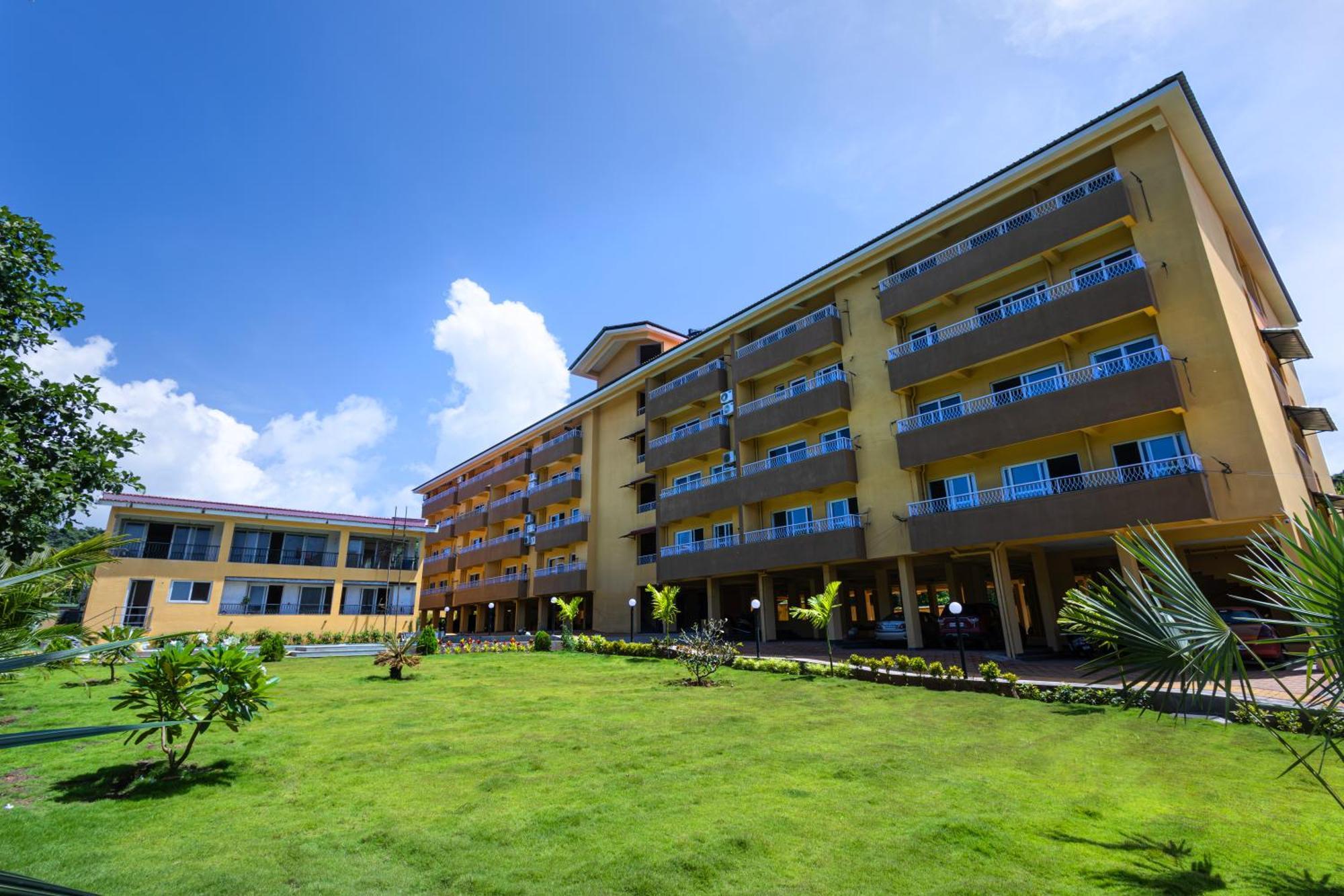 Alaya Stays 1 Bhk With Balcony & Pool - Veera Marina Candolim Kültér fotó