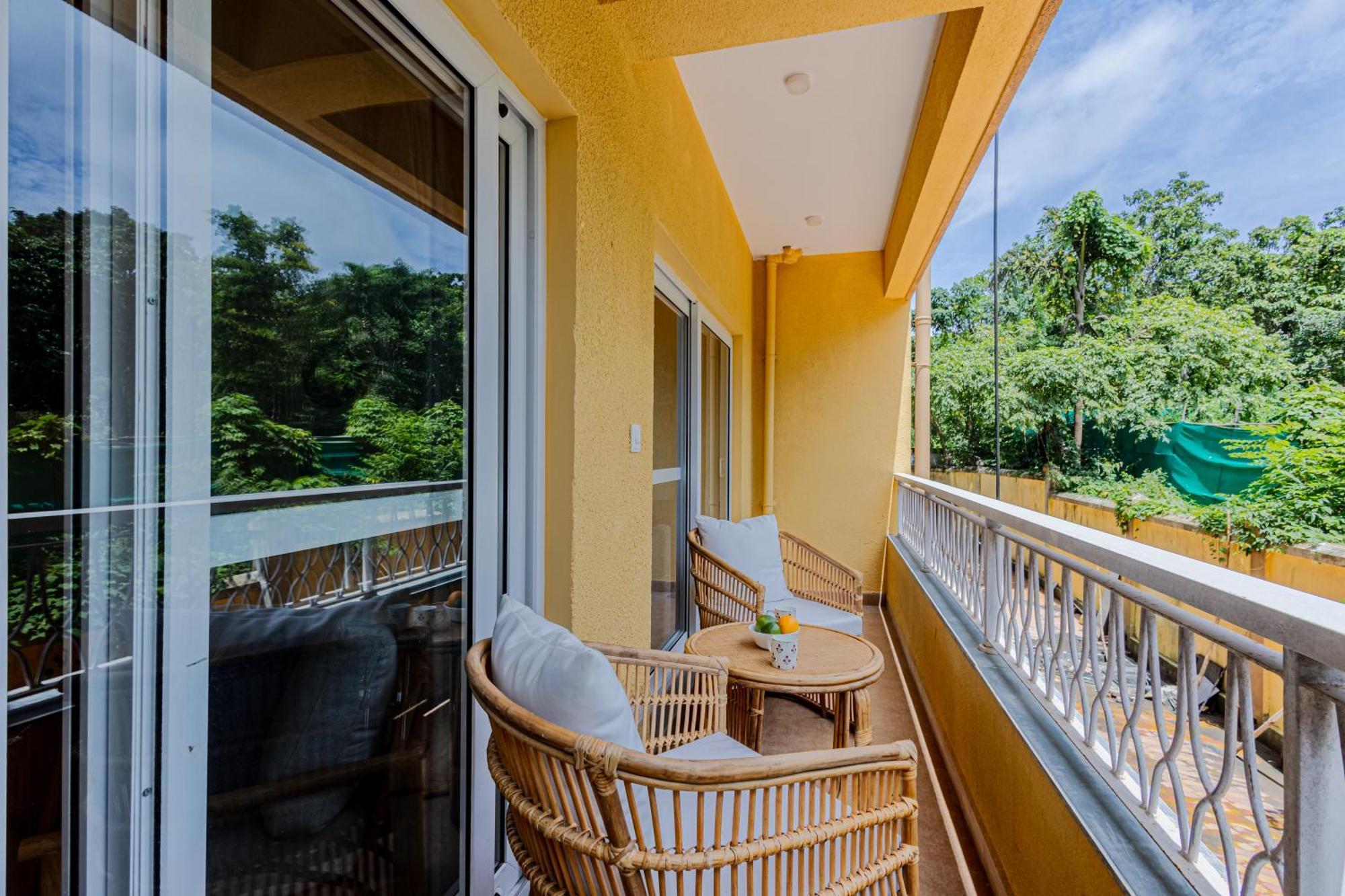 Alaya Stays 1 Bhk With Balcony & Pool - Veera Marina Candolim Kültér fotó
