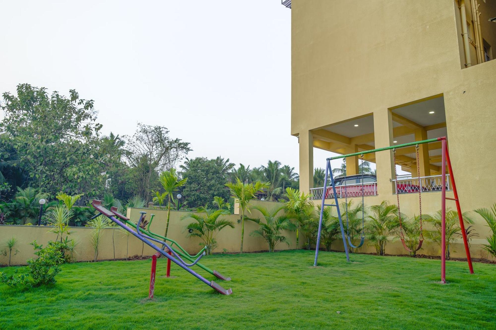 Alaya Stays 1 Bhk With Balcony & Pool - Veera Marina Candolim Kültér fotó